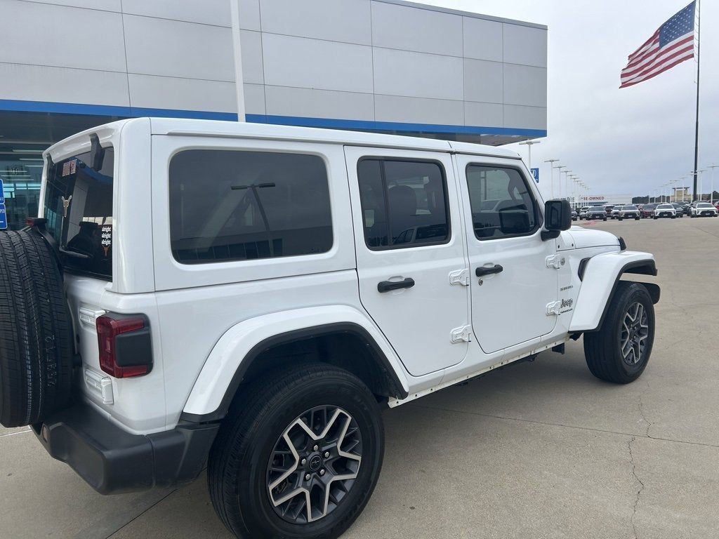 2024 Jeep Wrangler 4-Door Sahara 4x4