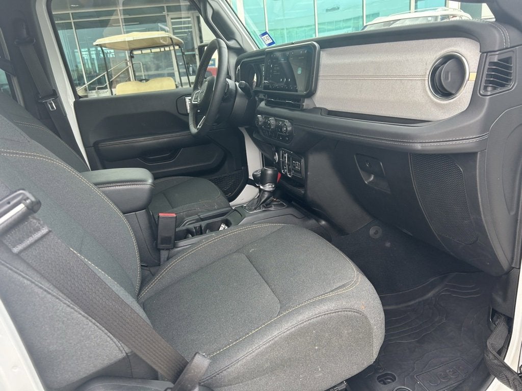 2024 Jeep Wrangler 4-Door Sahara 4x4