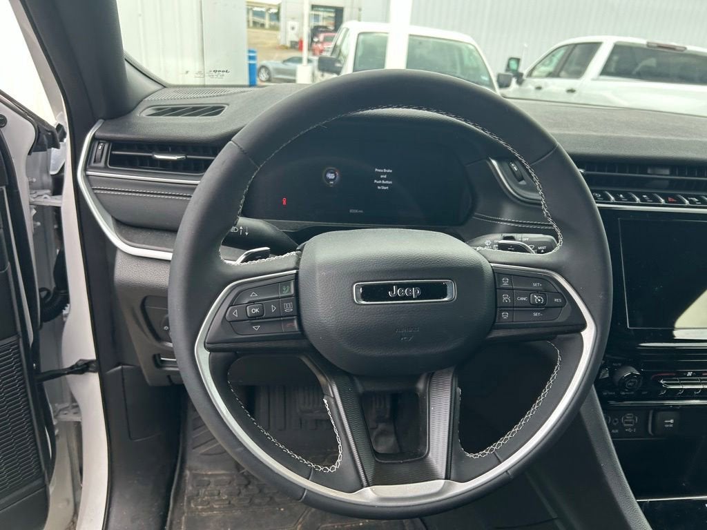 2025 Jeep Grand Cherokee Laredo X 4x2