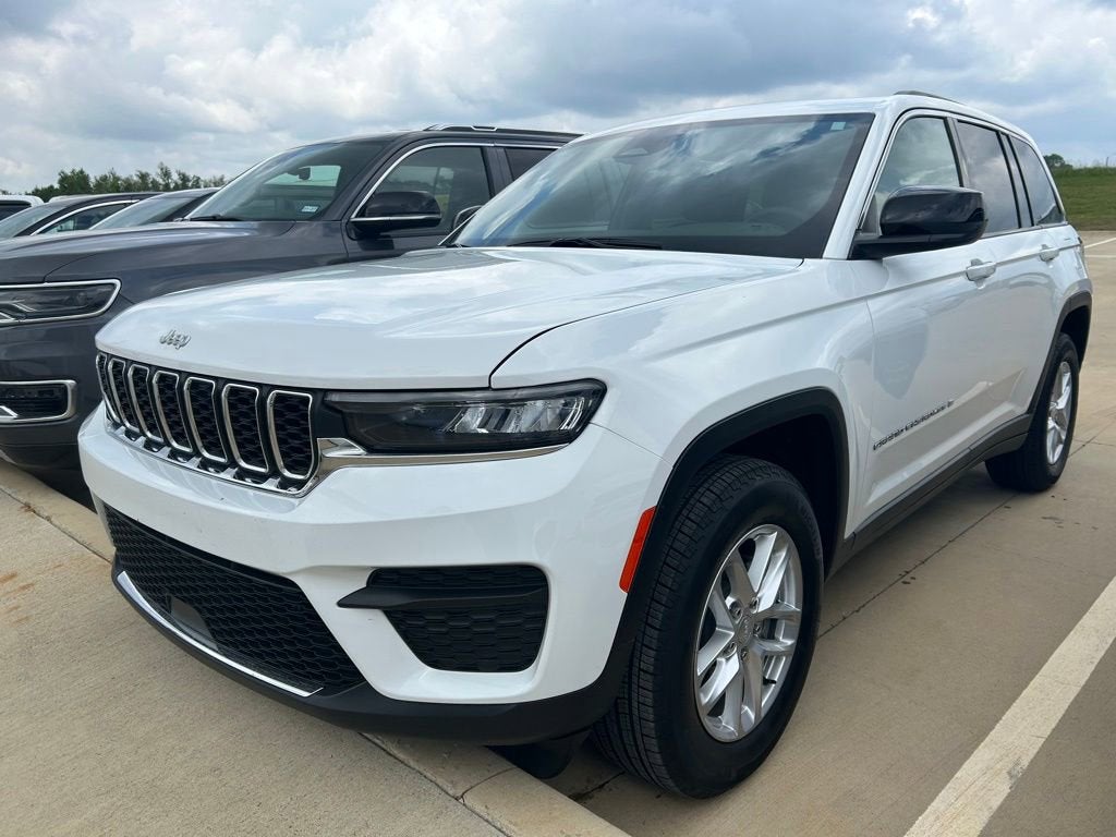 2025 Jeep Grand Cherokee Laredo X 4x2