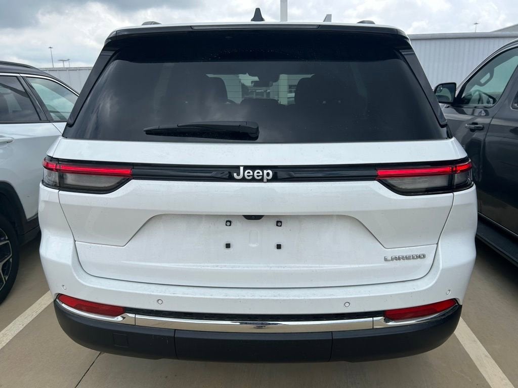2025 Jeep Grand Cherokee Laredo X 4x2