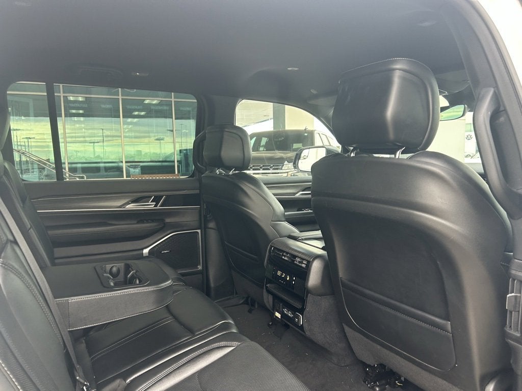 2023 Jeep Wagoneer L Series II 4x4