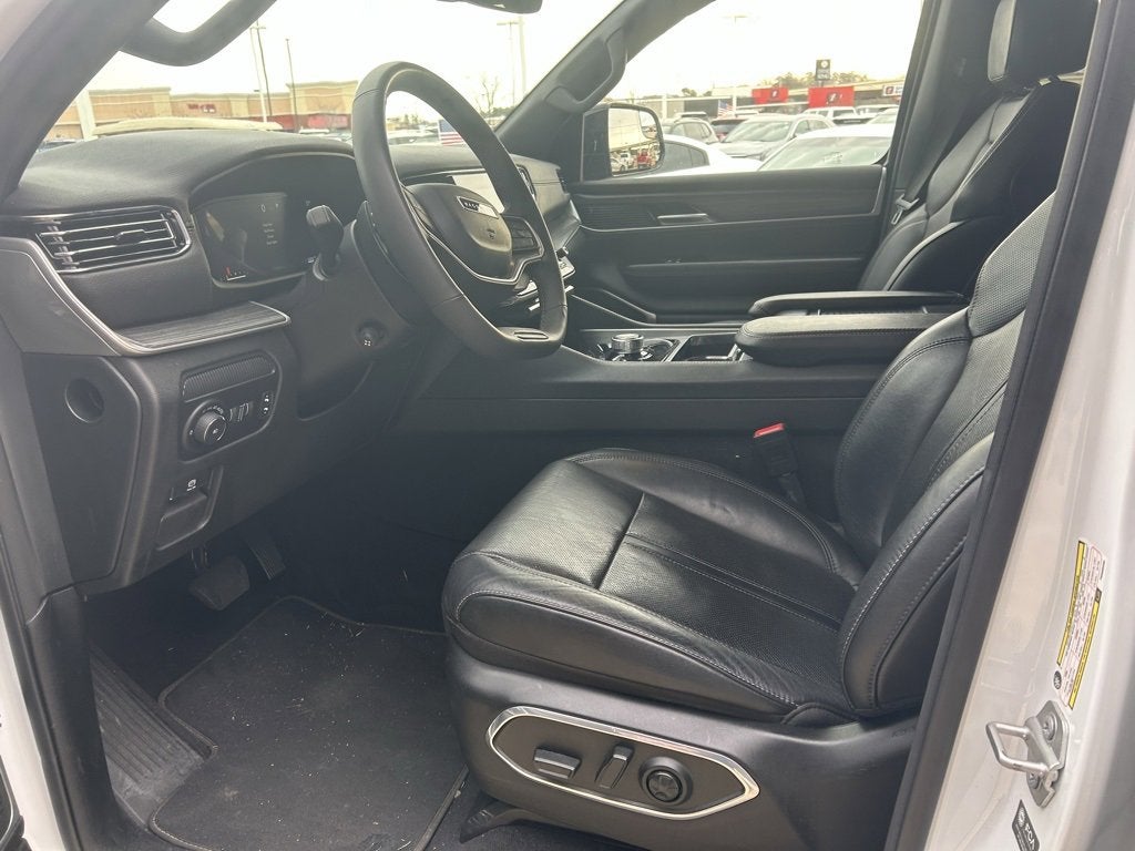 2023 Jeep Wagoneer L Series II 4x4