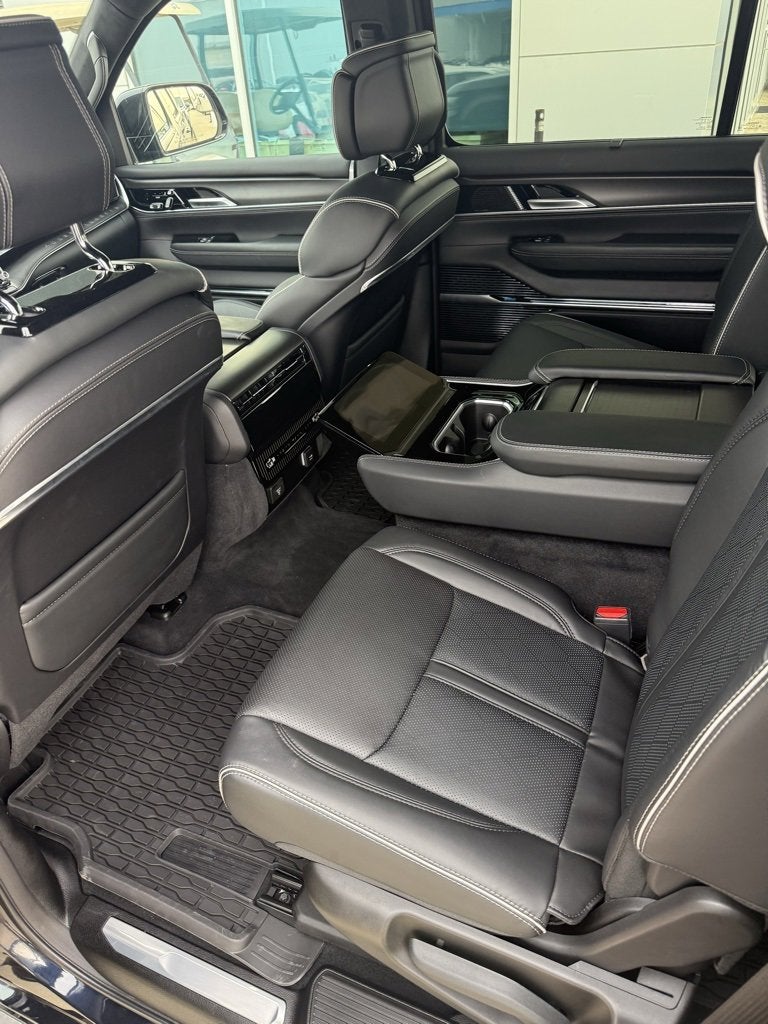 2025 Jeep Grand Wagoneer L Obsidian 4x4