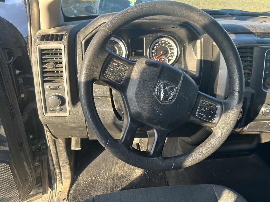 2022 RAM 1500 Classic Tradesman Quad Cab 4x2 6'4" Box