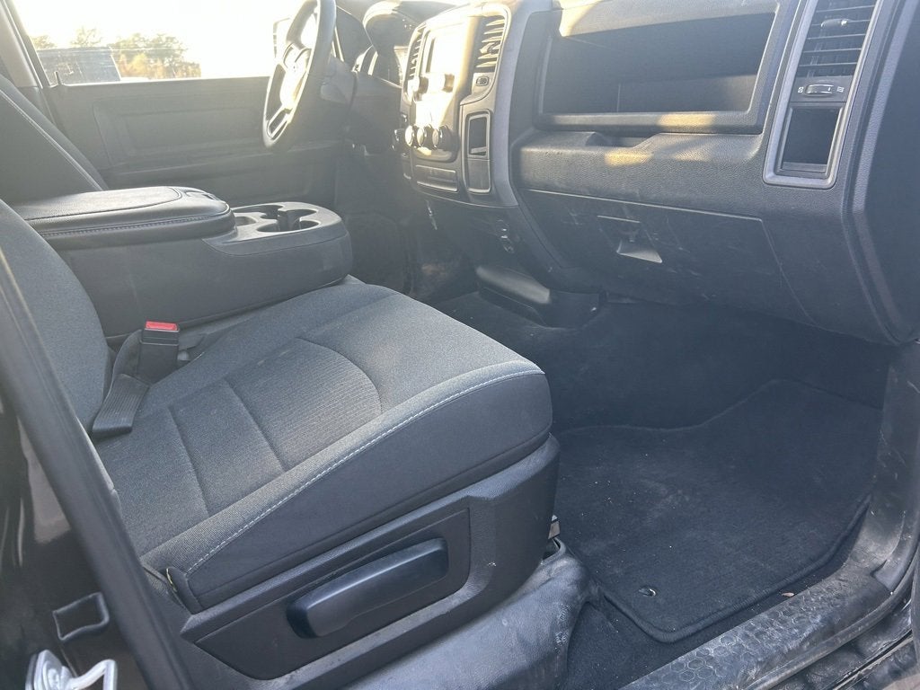 2022 RAM 1500 Classic Tradesman Quad Cab 4x2 6'4" Box