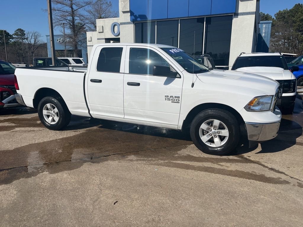 2024 RAM 1500 Classic SLT Quad Cab 4x2 6'4" Box