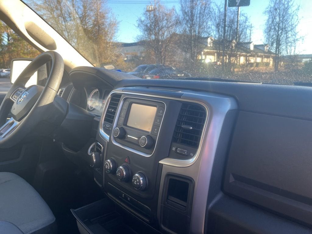 2024 RAM 1500 Classic SLT Quad Cab 4x2 6'4" Box