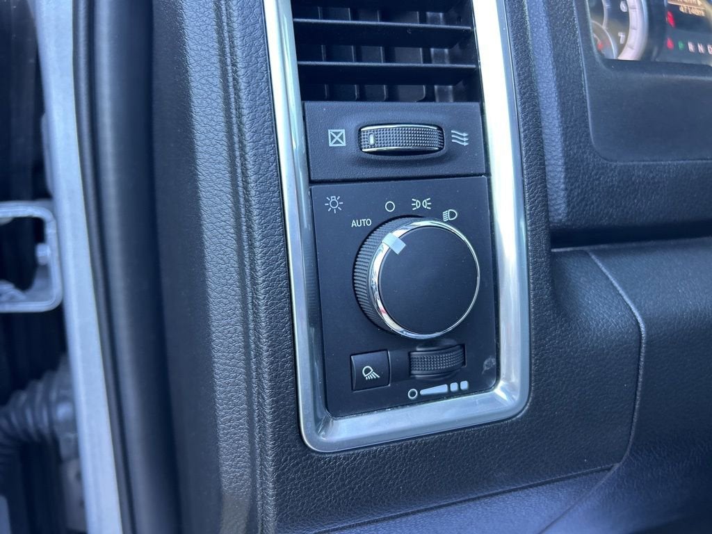 2024 RAM 1500 Classic SLT