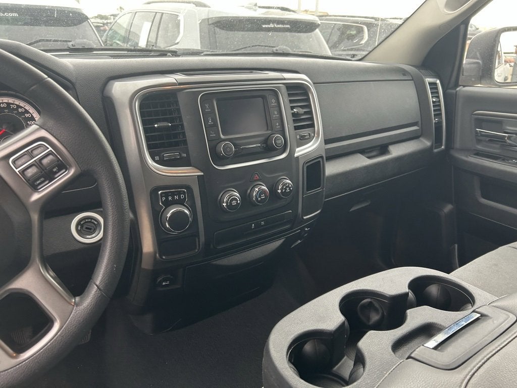 2024 RAM 1500 Classic SLT Quad Cab 4x2 6'4" Box