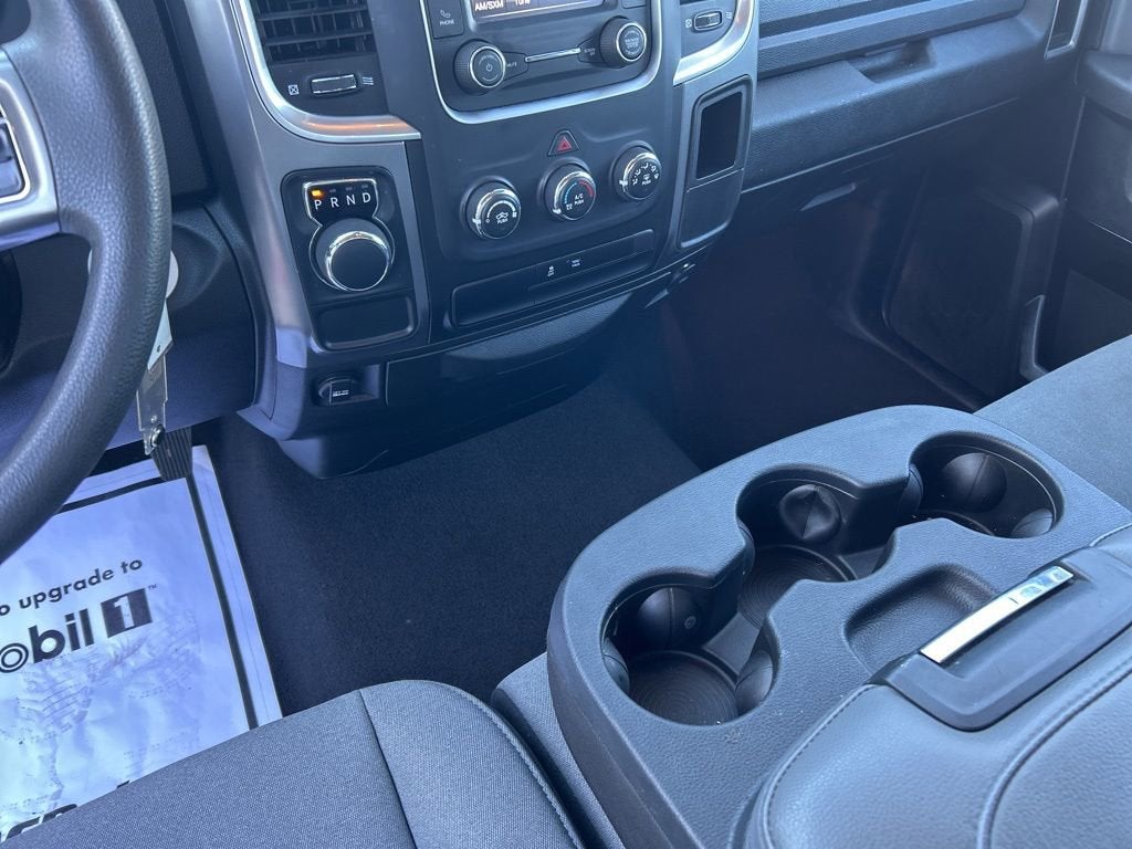 2024 RAM 1500 Classic SLT Quad Cab 4x2 6'4" Box