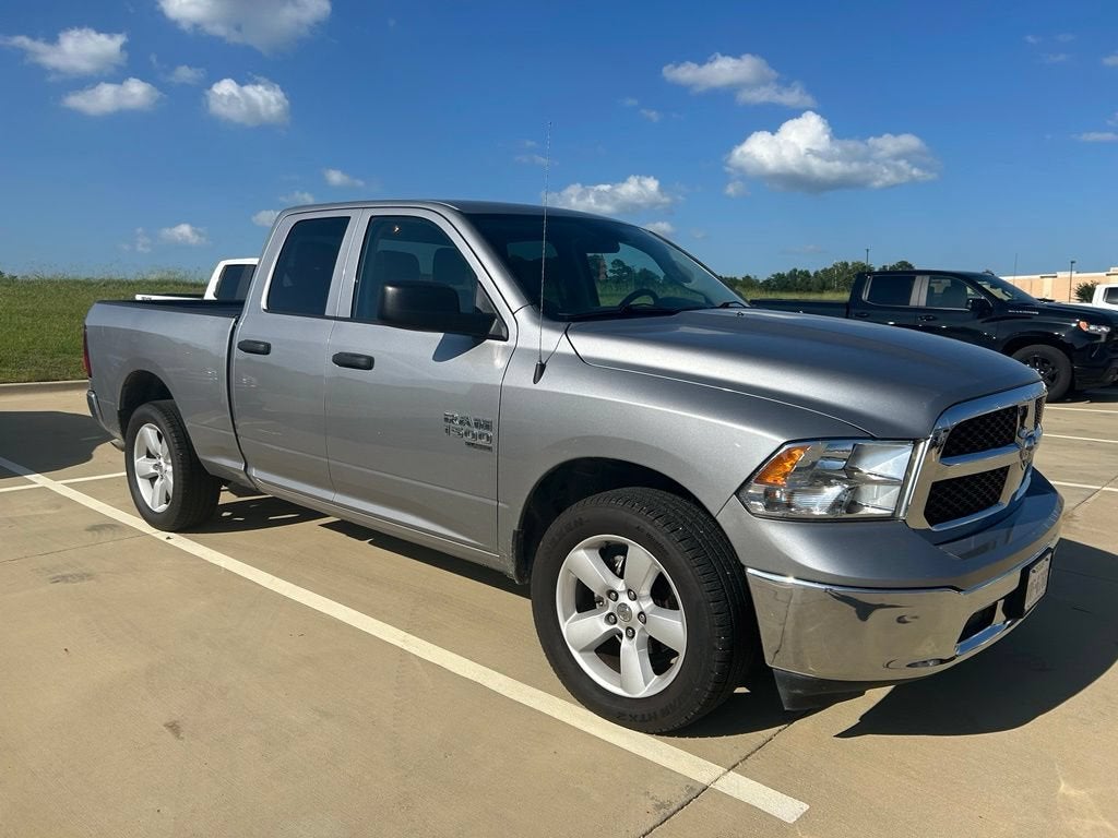 2024 RAM 1500 Classic SLT Quad Cab 4x2 6'4" Box