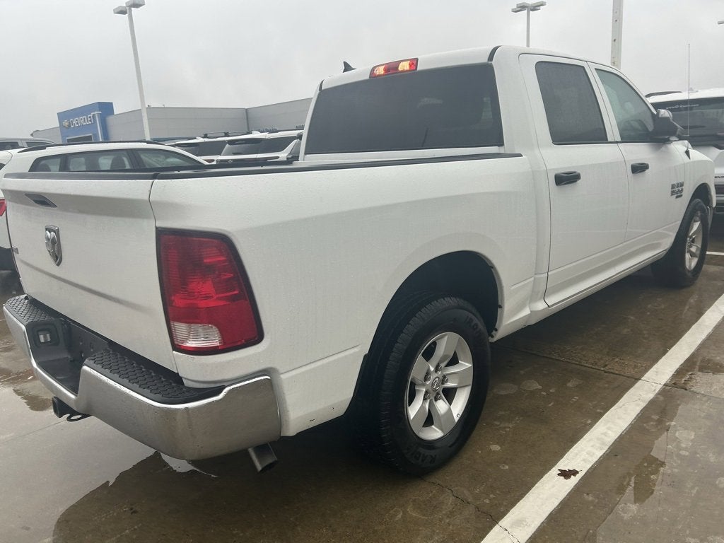 2023 RAM 1500 Classic SLT Crew Cab 4x2 5'7" Box