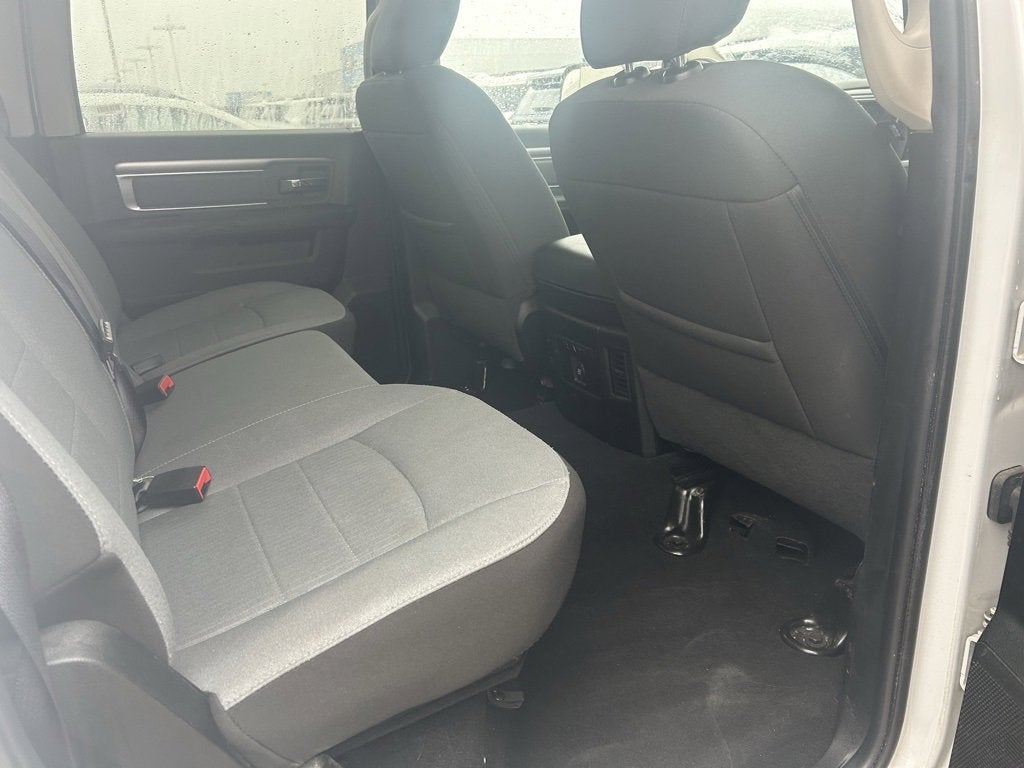 2023 RAM 1500 Classic SLT Crew Cab 4x2 5'7" Box