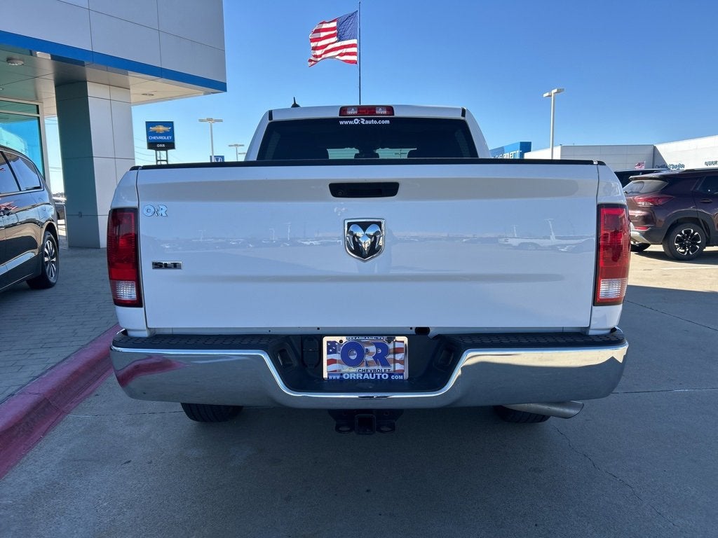 2023 RAM 1500 Classic SLT Crew Cab 4x2 5'7" Box