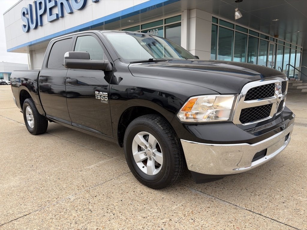 2023 RAM 1500 Classic SLT Crew Cab 4x2 5'7" Box