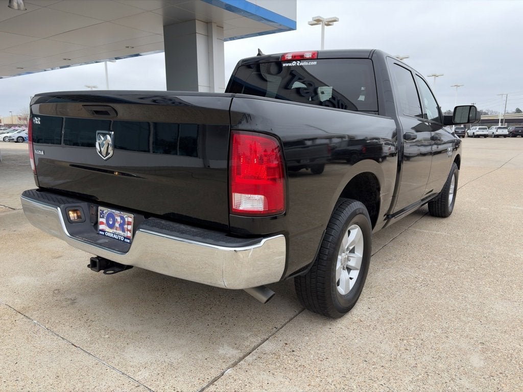 2023 RAM 1500 Classic SLT Crew Cab 4x2 5'7" Box