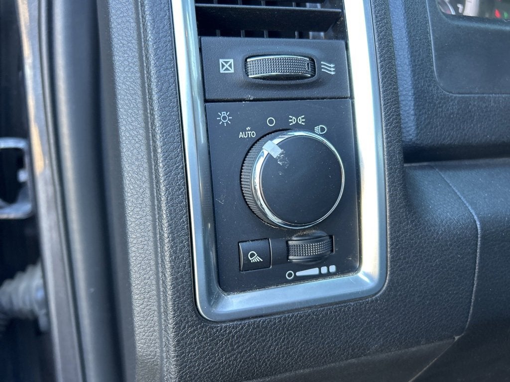 2024 RAM 1500 Classic SLT