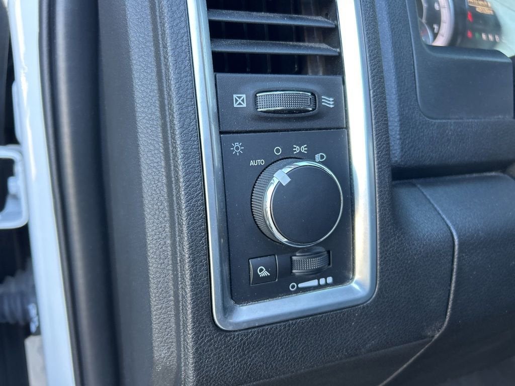 2024 RAM 1500 Classic SLT