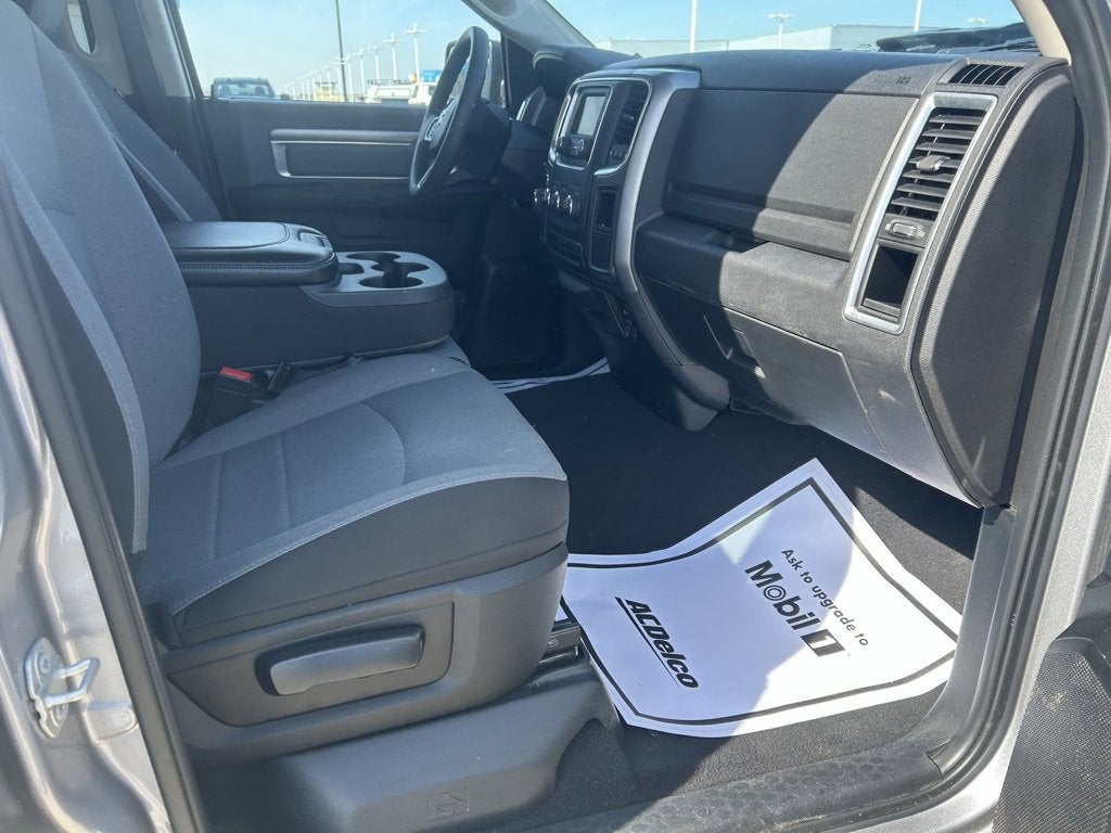 2024 RAM 1500 Classic SLT Quad Cab 4x4 6'4" Box