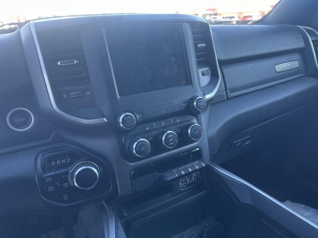 2022 RAM 1500 Big Horn Crew Cab 4x4 5'7" Box