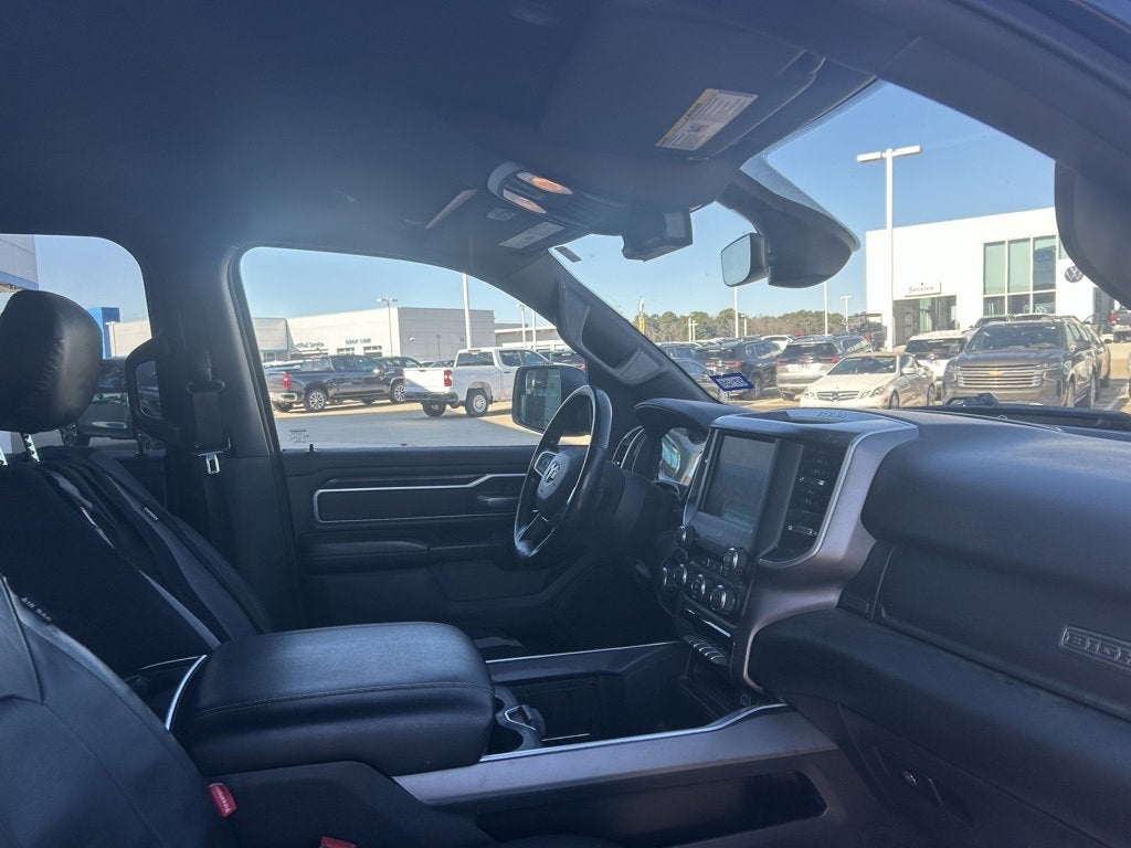 2022 RAM 1500 Big Horn Crew Cab 4x4 5'7" Box