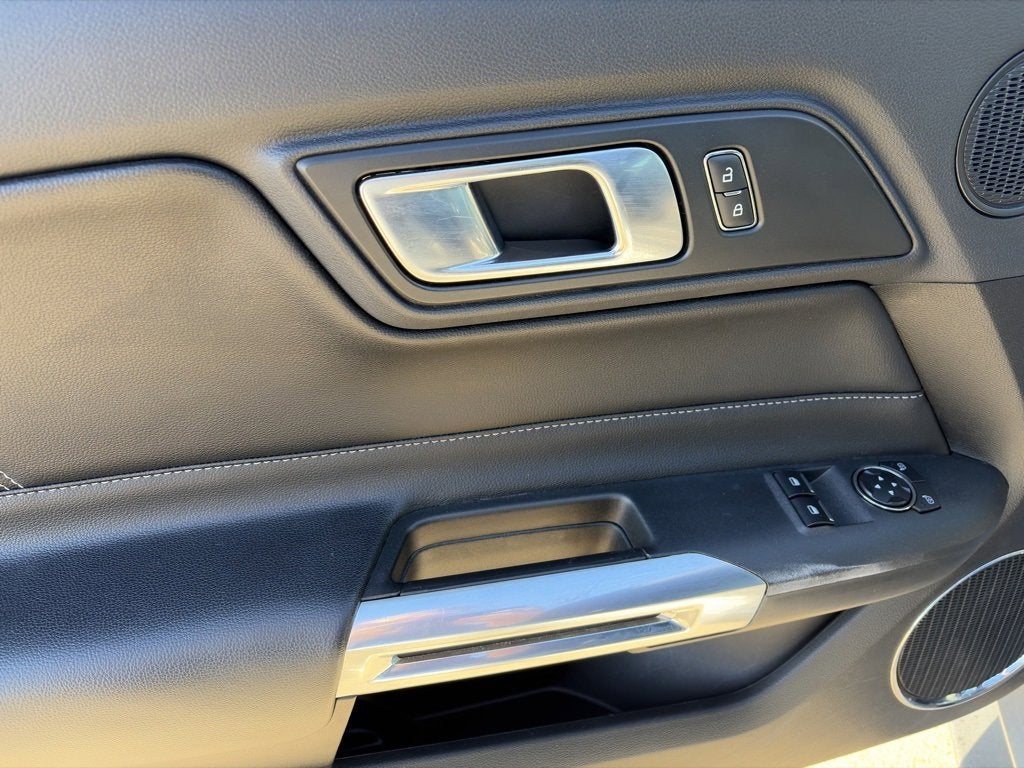 2022 Ford Mustang EcoBoost Premium Fastback