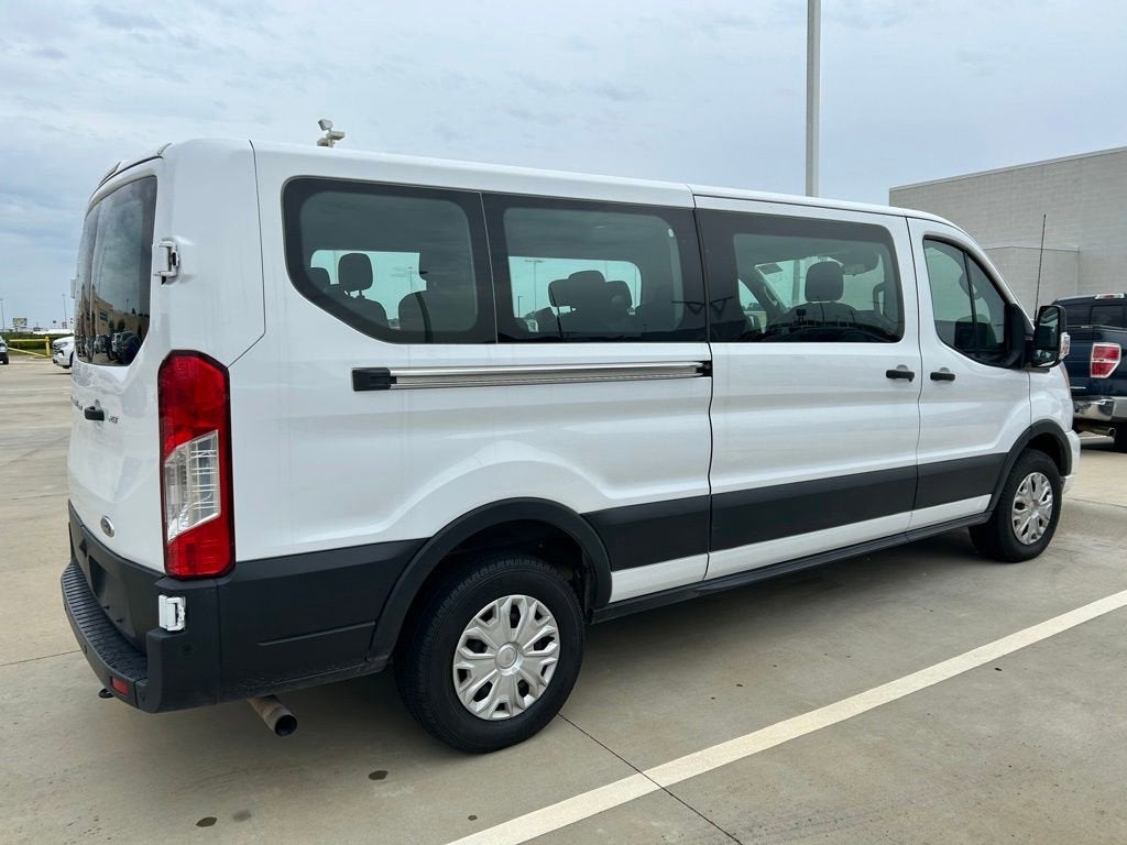 2022 Ford Transit Passenger Wagon XL