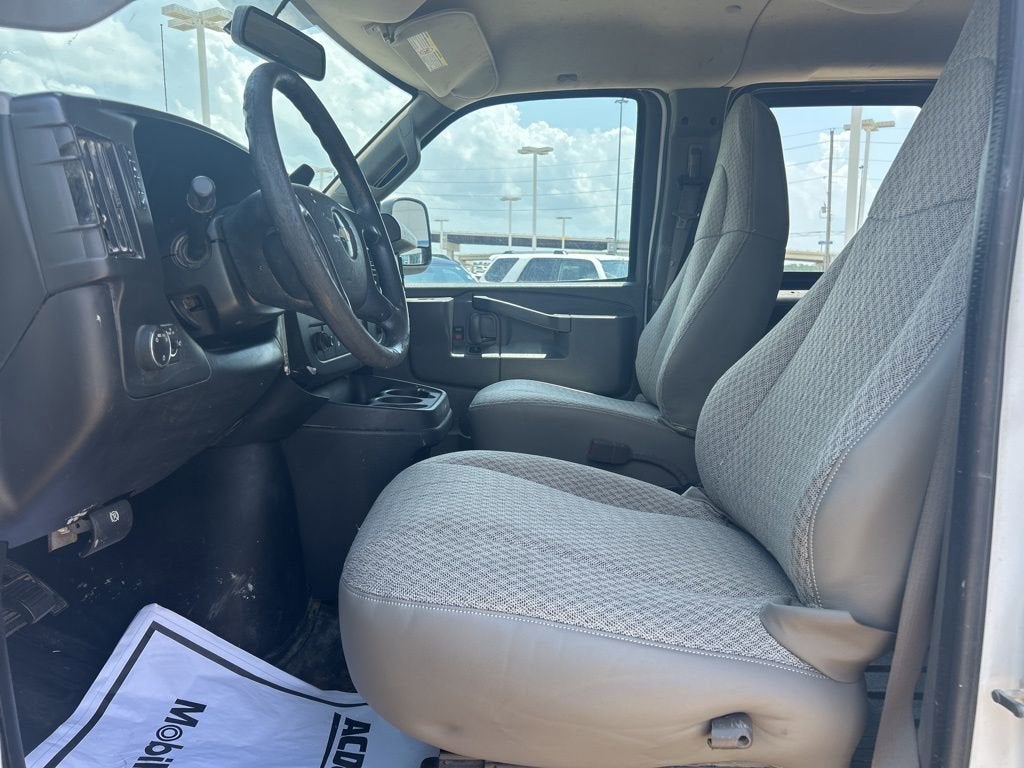 2016 Chevrolet Express Passenger 2500 LS