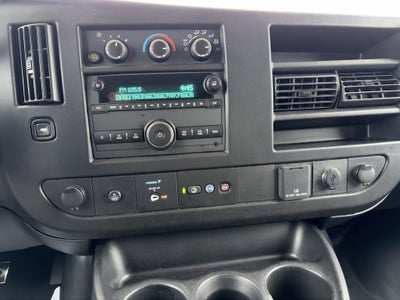 2023 Chevrolet Express Passenger 3500 1LS