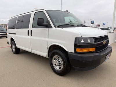 2023 Chevrolet Express Passenger 3500 1LS