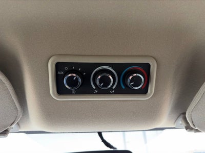 2023 Chevrolet Express Passenger 3500 1LS