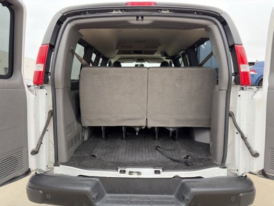 2023 Chevrolet Express Passenger 3500 1LS