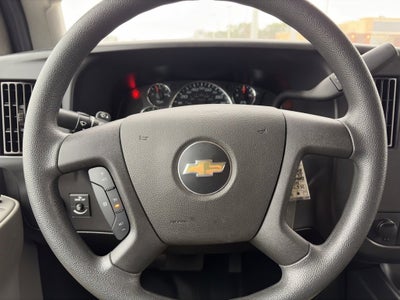 2024 Chevrolet Express Passenger 3500 1LT