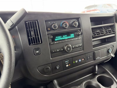 2024 Chevrolet Express Passenger 3500 1LT