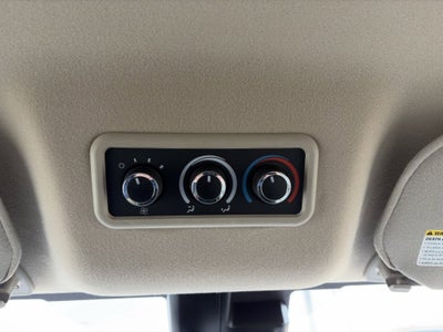 2024 Chevrolet Express Passenger 3500 1LT