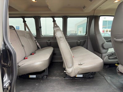 2024 Chevrolet Express Passenger 3500 1LT