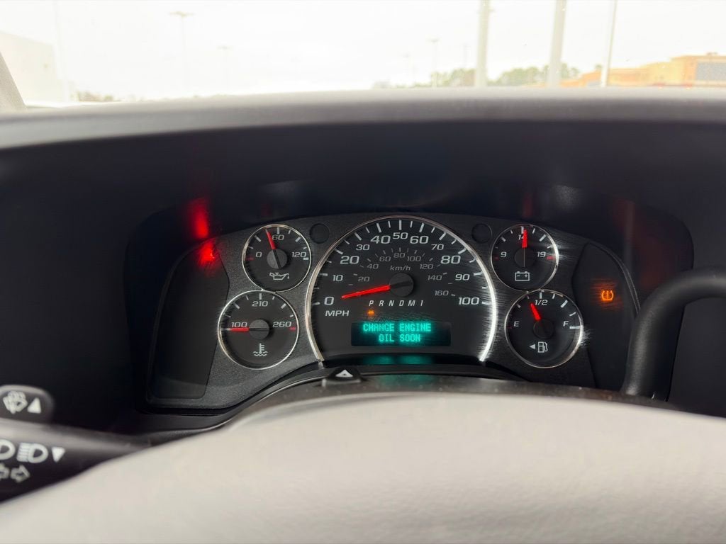 2024 Chevrolet Express Passenger 3500 1LT