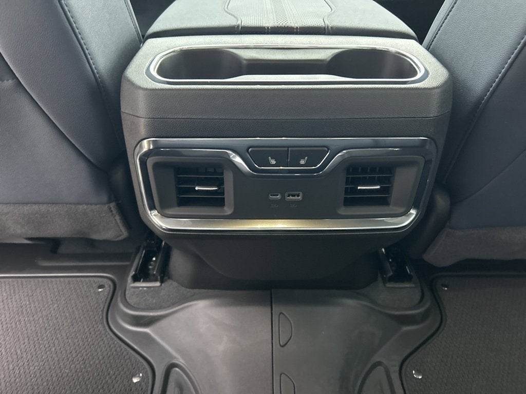 2025 Chevrolet Silverado 3500 HD High Country