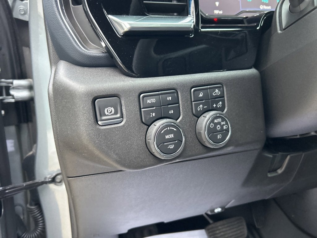 2025 Chevrolet Silverado 3500 HD High Country