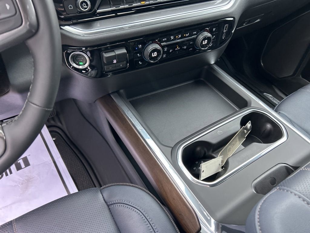 2025 Chevrolet Silverado 3500 HD High Country