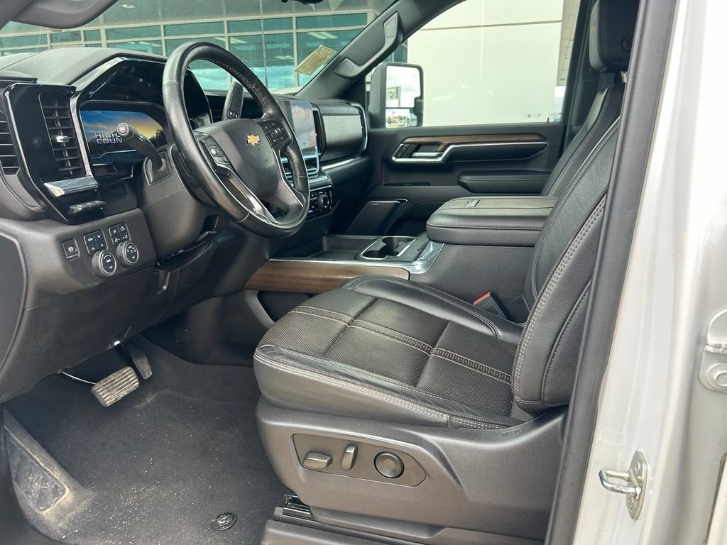 2024 Chevrolet Silverado 3500 HD High Country DRW