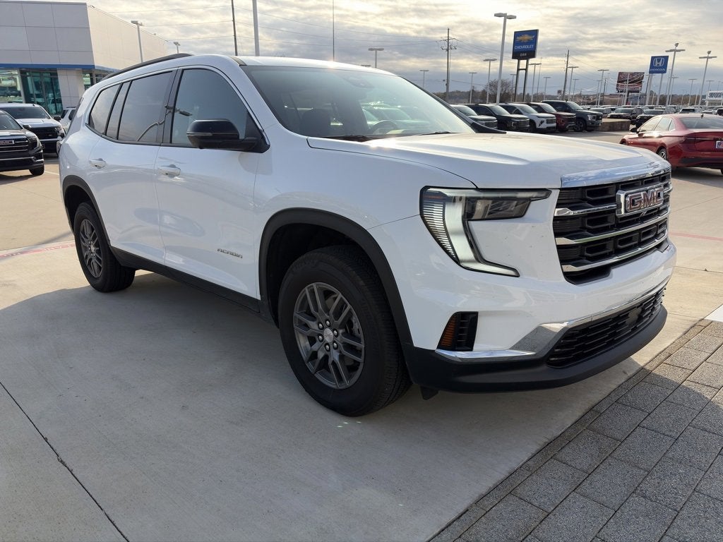 2025 GMC Acadia Elevation