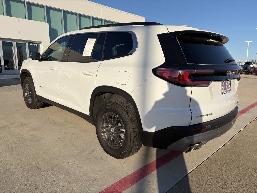 2025 GMC Acadia Elevation