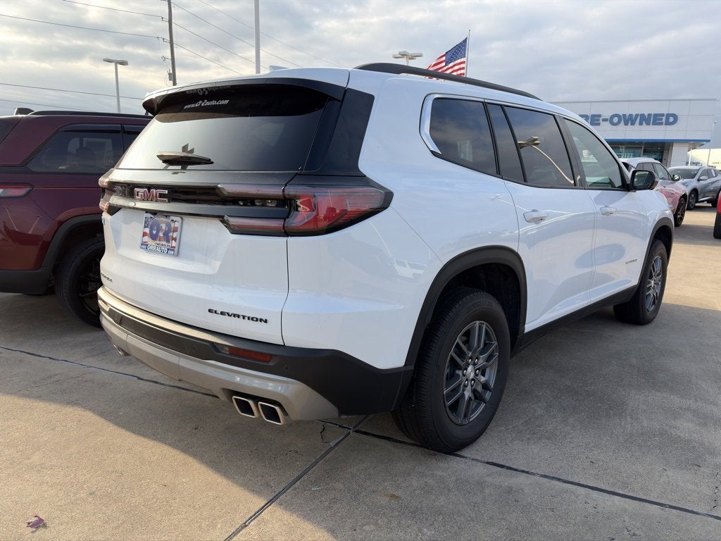 2025 GMC Acadia Elevation