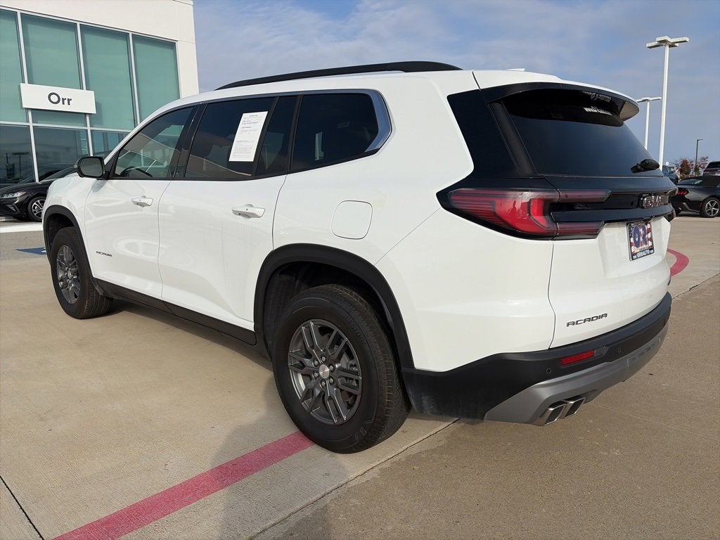 2025 GMC Acadia Elevation