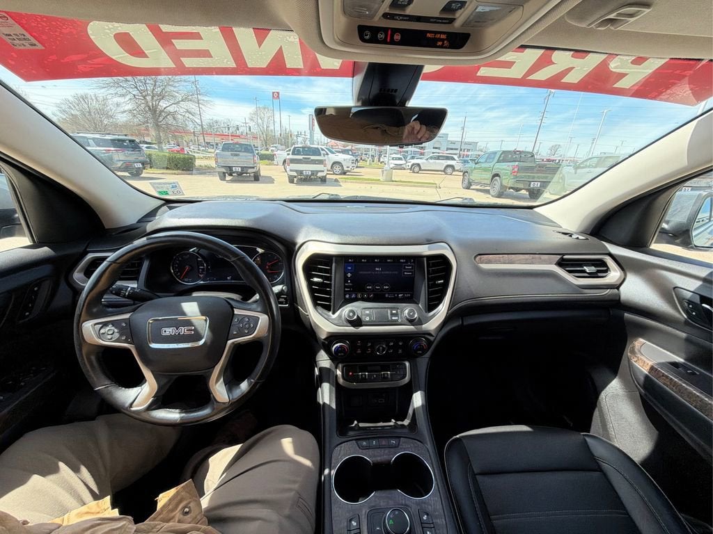 2022 GMC Acadia Denali