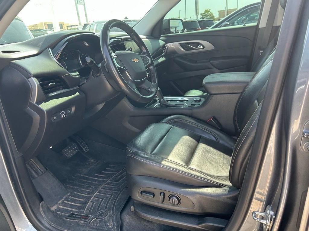2020 Chevrolet Traverse LT Leather