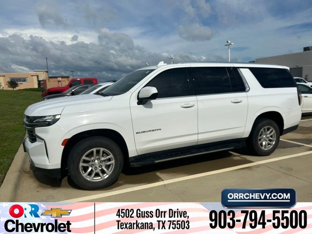 2023 Chevrolet Suburban LT