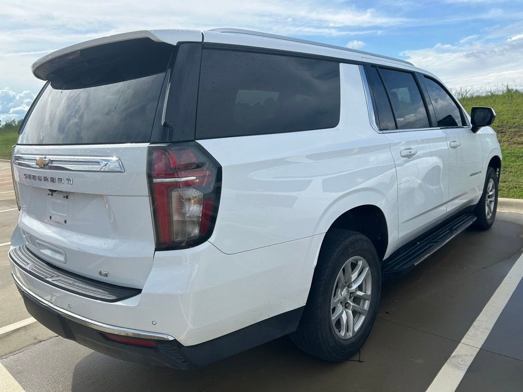 2023 Chevrolet Suburban LT